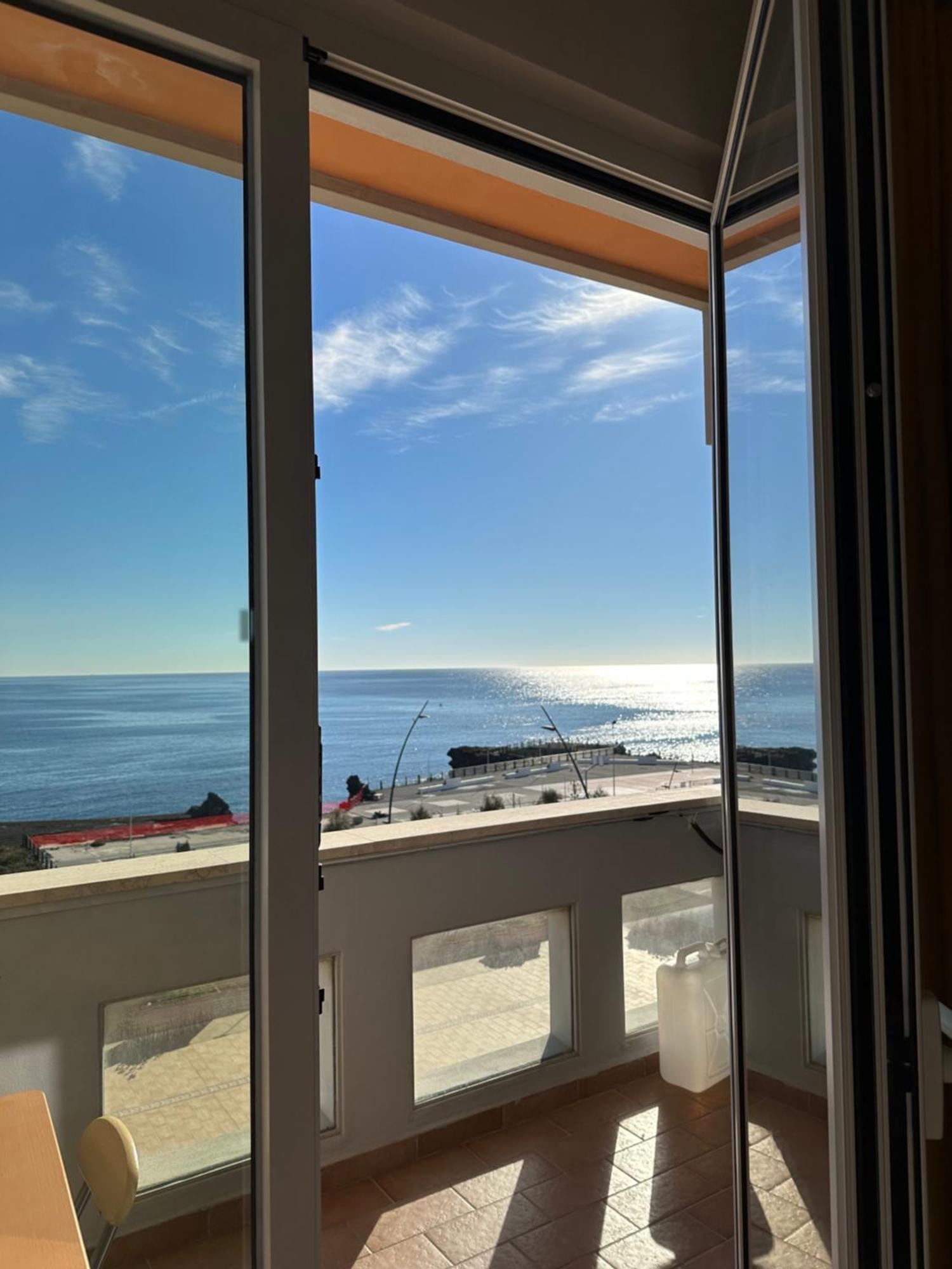 Perla Marina Sea View Apartment Aeroporto di Catania Fontana Rossa Esterno foto