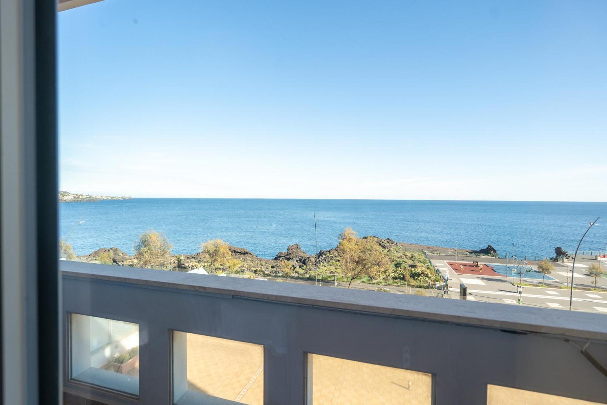 Perla Marina Sea View Apartment Aeroporto di Catania Fontana Rossa Esterno foto