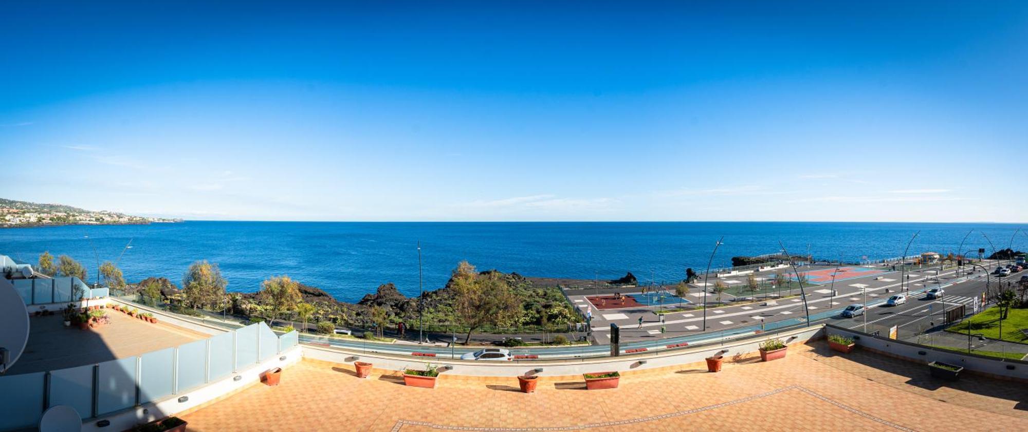 Perla Marina Sea View Apartment Aeroporto di Catania Fontana Rossa Esterno foto